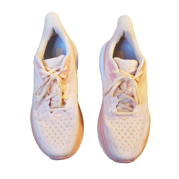 Hoka One One Shoes - Hoka One One Clifton 9 Women's Size 11 Peach Running Shoes Sneakers 1127896CPW